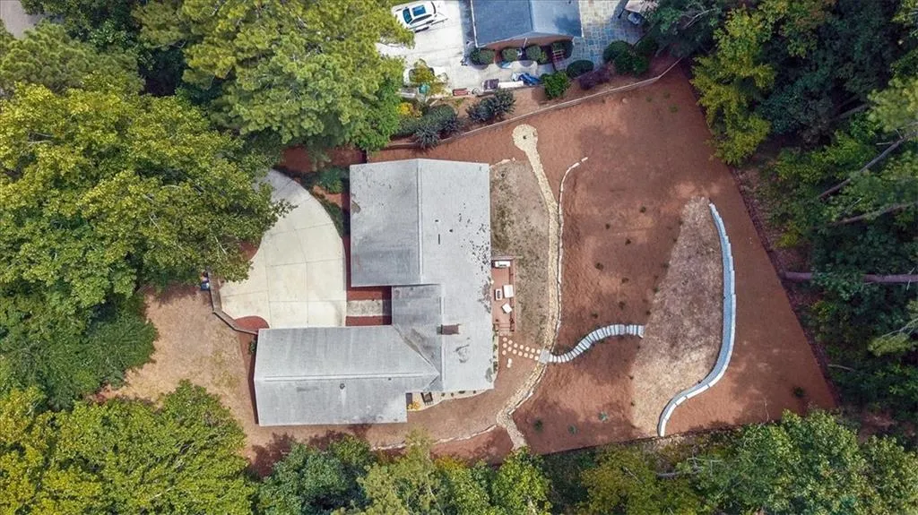 210 N Mill Court, Atlanta, Georgia 30328, 3 Bedrooms Bedrooms, ,2 BathroomsBathrooms,Residential,Sold,210 N Mill Court,7102327