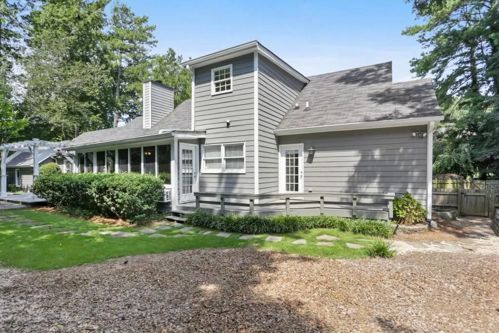 6495 Long Island Drive Nw, Atlanta, Georgia 30328, 4 Bedrooms Bedrooms, ,3 BathroomsBathrooms,Residential,Sold,6495 Long Island Drive Nw,6599135