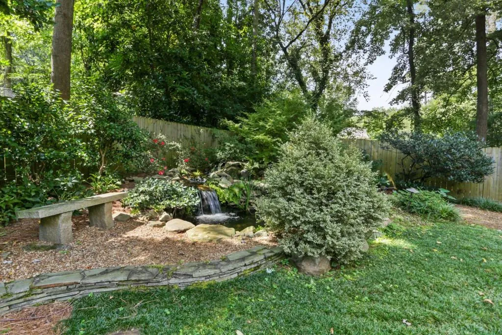 6495 Long Island Drive Nw, Atlanta, Georgia 30328, 4 Bedrooms Bedrooms, ,3 BathroomsBathrooms,Residential,Sold,6495 Long Island Drive Nw,6599135