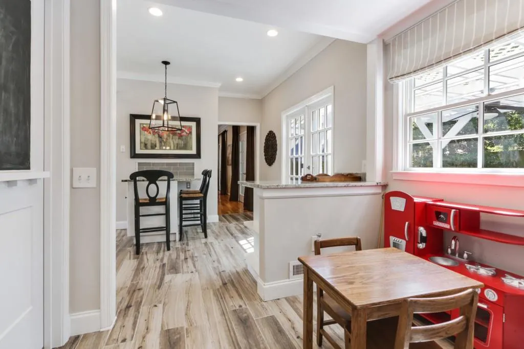 6495 Long Island Drive Nw, Atlanta, Georgia 30328, 4 Bedrooms Bedrooms, ,3 BathroomsBathrooms,Residential,Sold,6495 Long Island Drive Nw,6599135