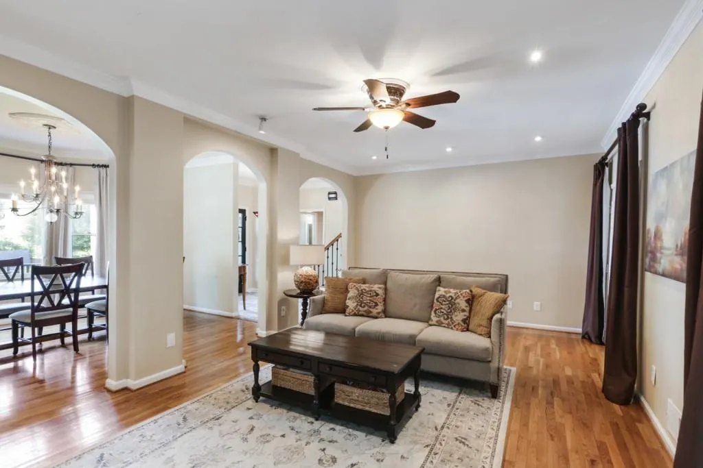 6495 Long Island Drive Nw, Atlanta, Georgia 30328, 4 Bedrooms Bedrooms, ,3 BathroomsBathrooms,Residential,Sold,6495 Long Island Drive Nw,6599135