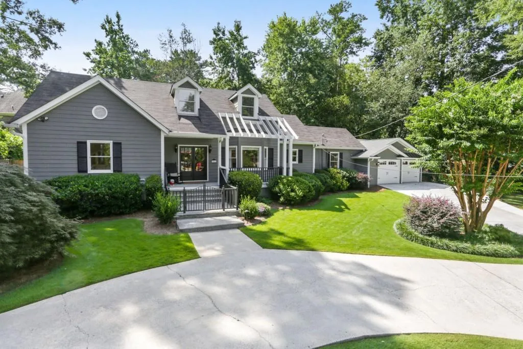 6495 Long Island Drive Nw, Atlanta, Georgia 30328, 4 Bedrooms Bedrooms, ,3 BathroomsBathrooms,Residential,Sold,6495 Long Island Drive Nw,6599135