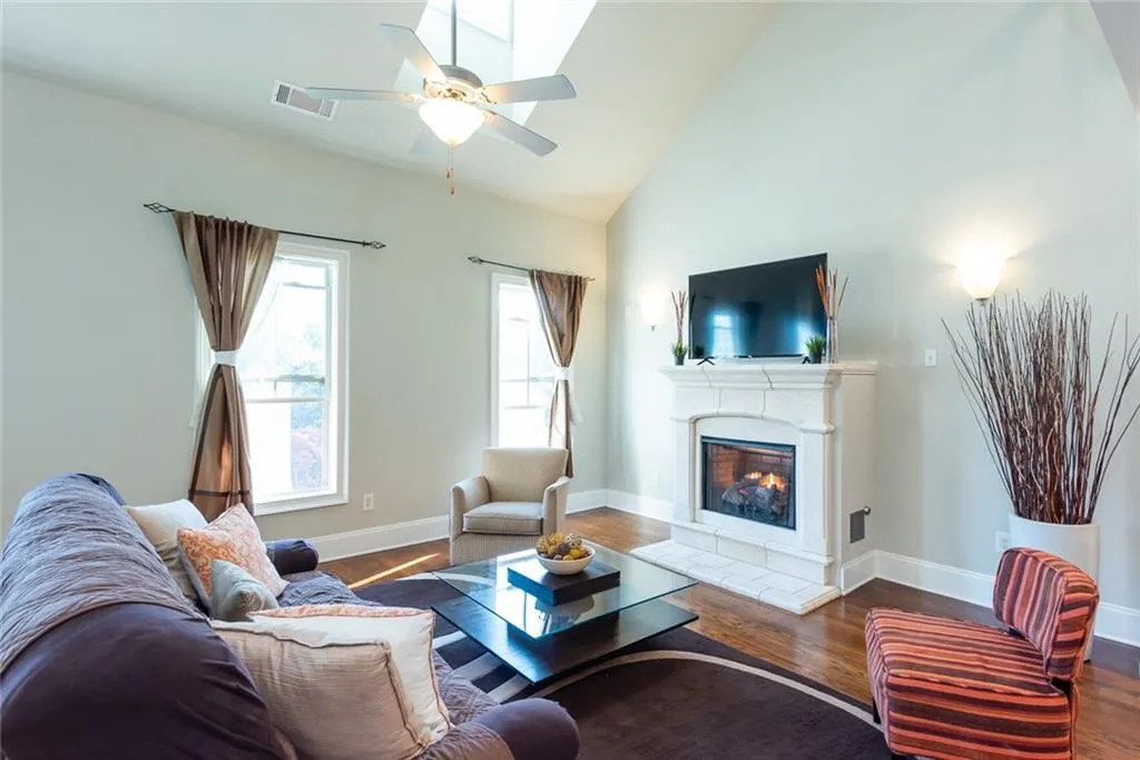 6461 Chariot Street Unit 34, Sandy Springs, Georgia 30328, 3 Bedrooms Bedrooms, ,3 BathroomsBathrooms,Residential,Sold,6461 Chariot Street Unit 34,6798666