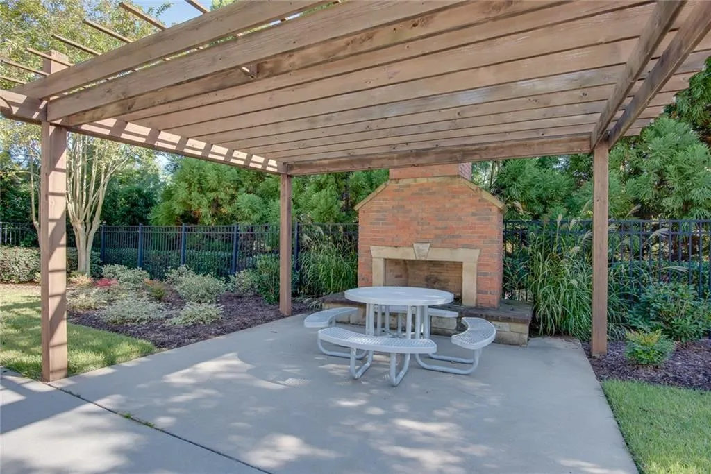 6461 Chariot Street Unit 34, Sandy Springs, Georgia 30328, 3 Bedrooms Bedrooms, ,3 BathroomsBathrooms,Residential,Sold,6461 Chariot Street Unit 34,6798666