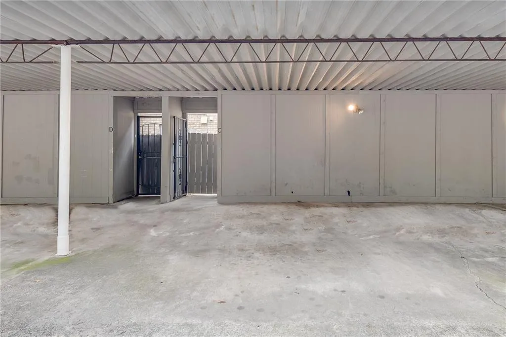 400 N River Parkway Unit C, Sandy Springs, Georgia 30350, 3 Bedrooms Bedrooms, ,2 BathroomsBathrooms,Residential,Sold,400 N River Parkway Unit C,7250546