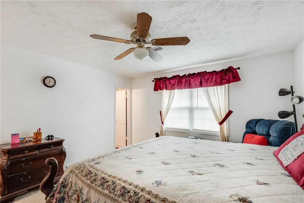 400 N River Parkway Unit C, Sandy Springs, Georgia 30350, 3 Bedrooms Bedrooms, ,2 BathroomsBathrooms,Residential,Sold,400 N River Parkway Unit C,7250546