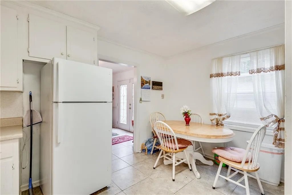 400 N River Parkway Unit C, Sandy Springs, Georgia 30350, 3 Bedrooms Bedrooms, ,2 BathroomsBathrooms,Residential,Sold,400 N River Parkway Unit C,7250546