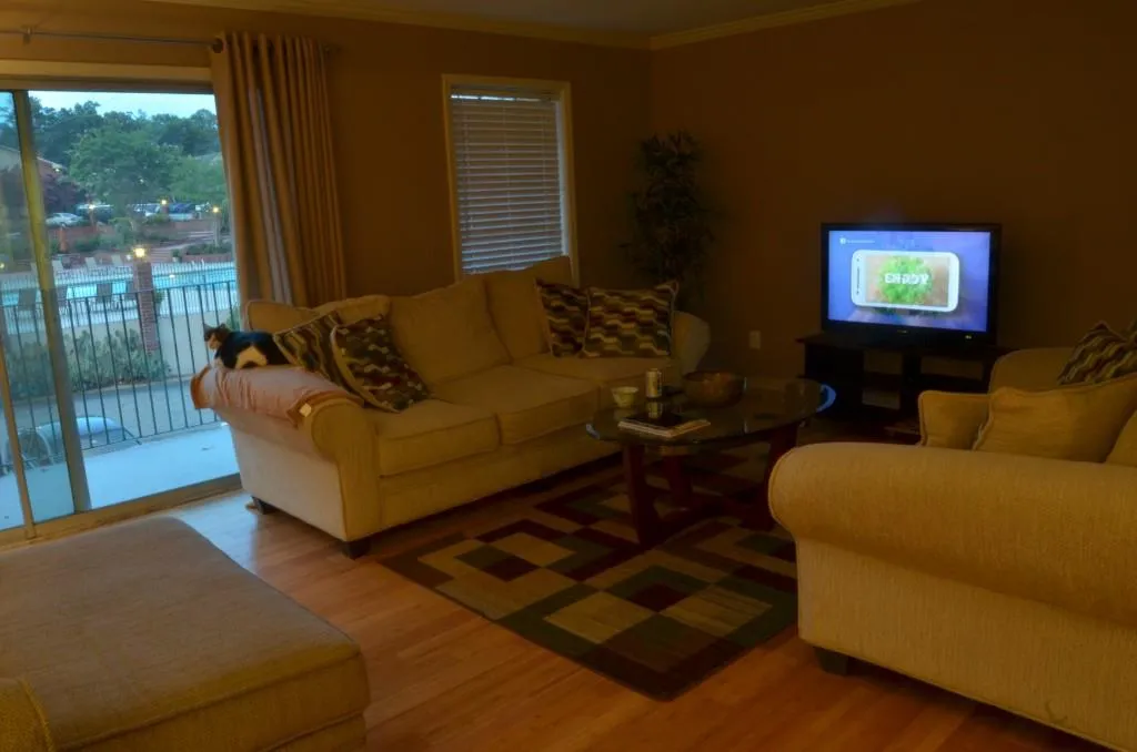 6851 Roswell Road Ne Unit P10, Sandy Springs, Georgia 30328, 2 Bedrooms Bedrooms, ,2 BathroomsBathrooms,Residential,Sold,6851 Roswell Road Ne Unit P10,5719588