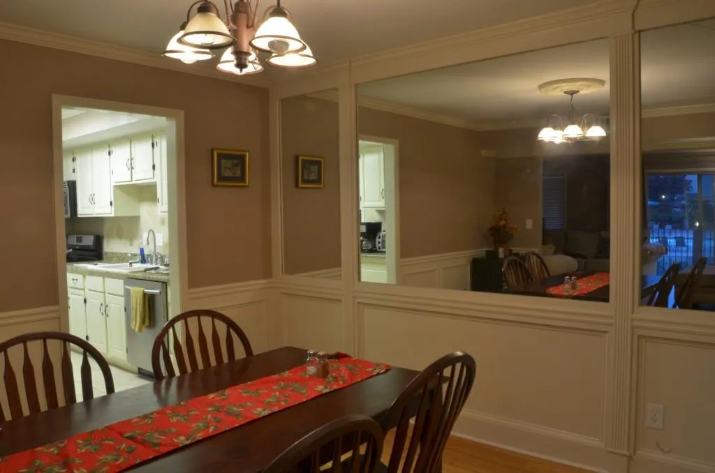 6851 Roswell Road Ne Unit P10, Sandy Springs, Georgia 30328, 2 Bedrooms Bedrooms, ,2 BathroomsBathrooms,Residential,Sold,6851 Roswell Road Ne Unit P10,5719588