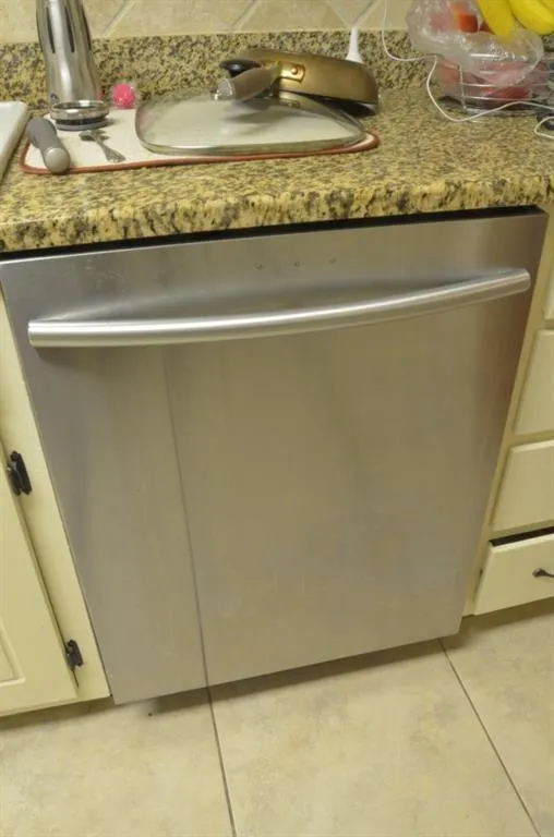 6851 Roswell Road Ne Unit P10, Sandy Springs, Georgia 30328, 2 Bedrooms Bedrooms, ,2 BathroomsBathrooms,Residential,Sold,6851 Roswell Road Ne Unit P10,5719588