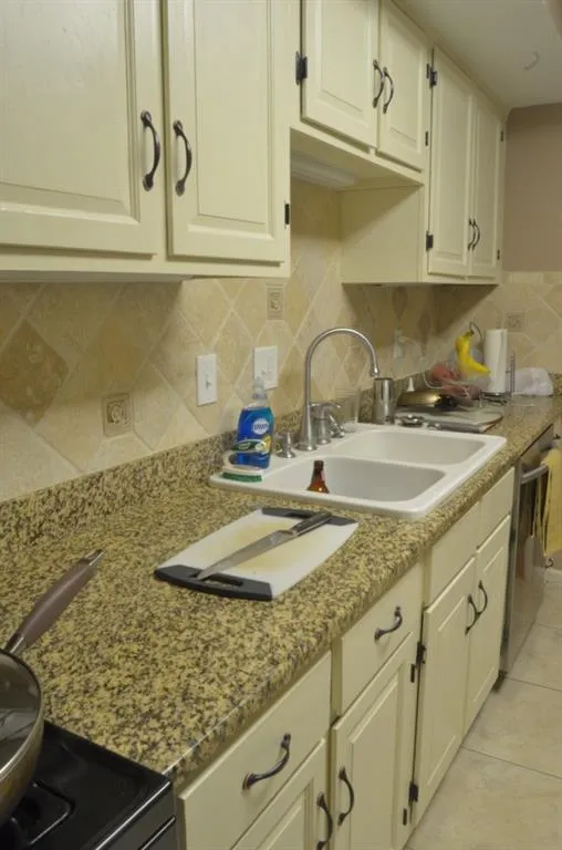 6851 Roswell Road Ne Unit P10, Sandy Springs, Georgia 30328, 2 Bedrooms Bedrooms, ,2 BathroomsBathrooms,Residential,Sold,6851 Roswell Road Ne Unit P10,5719588