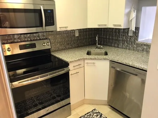 2870 Pharr Court S Unit 503, Atlanta, Georgia 30305, ,1 BathroomBathrooms,Residential,Sold,2870 Pharr Court S Unit 503,5913630