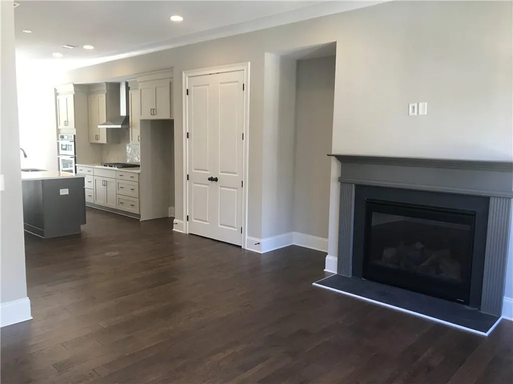 6588 Aria Village Drive Unit 635, Sandy Springs, Georgia 30328, 3 Bedrooms Bedrooms, ,3 BathroomsBathrooms,Residential,Sold,6588 Aria Village Drive Unit 635,6637594