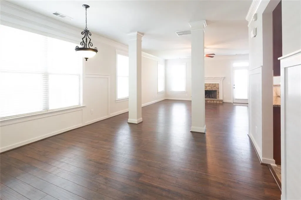 2045 Old Georgian Terrace, Atlanta, Georgia 30318, 4 Bedrooms Bedrooms, ,3 BathroomsBathrooms,Residential,Sold,2045 Old Georgian Terrace,6022115