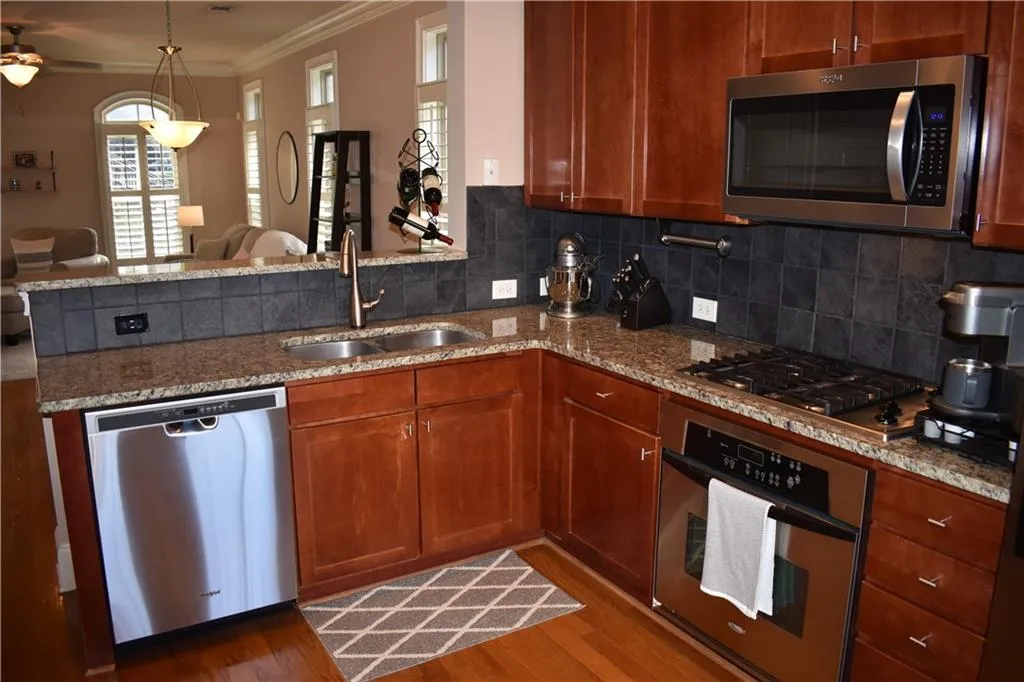 751 Berrydale Drive Unit 41, Atlanta, Georgia 30328, 2 Bedrooms Bedrooms, ,2 BathroomsBathrooms,Residential,Sold,751 Berrydale Drive Unit 41,6837134