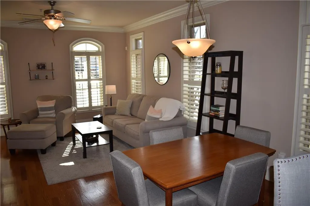 751 Berrydale Drive Unit 41, Atlanta, Georgia 30328, 2 Bedrooms Bedrooms, ,2 BathroomsBathrooms,Residential,Sold,751 Berrydale Drive Unit 41,6837134