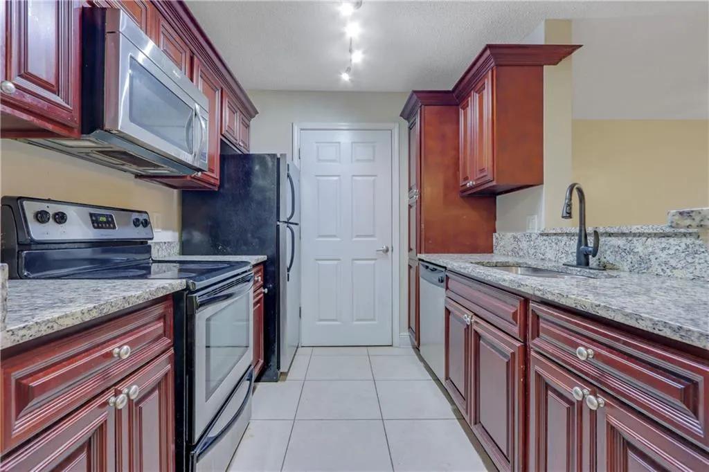 4206 Santa Fe Parkway, Atlanta, Georgia 30350, 2 Bedrooms Bedrooms, ,2 BathroomsBathrooms,Residential,Sold,4206 Santa Fe Parkway,7534010