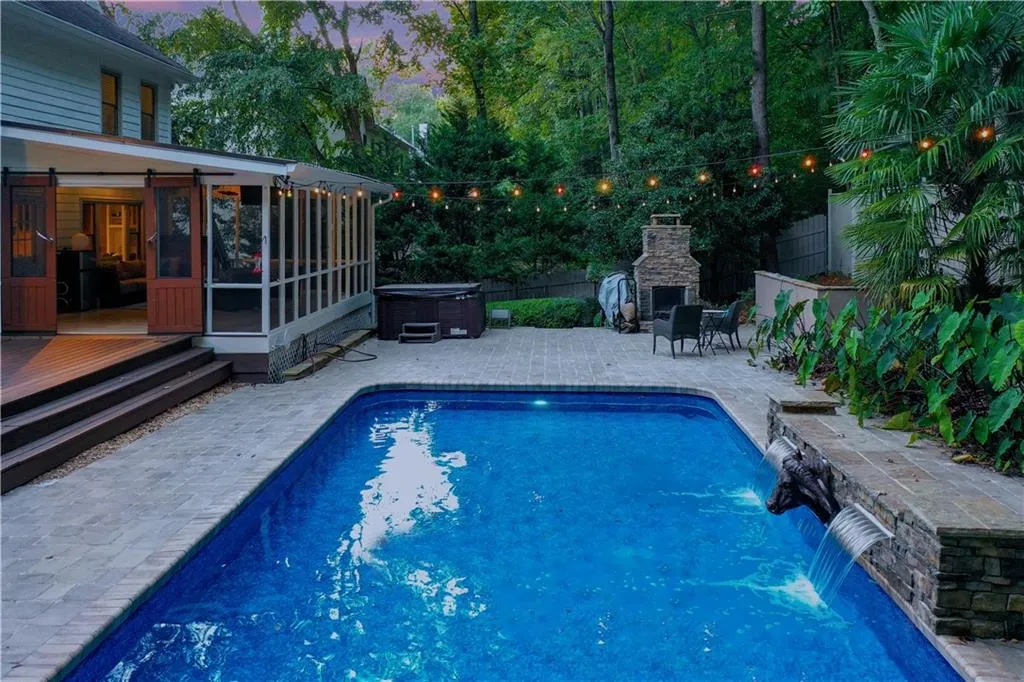 720 Mabry Road, Sandy Springs, Georgia 30328, 5 Bedrooms Bedrooms, ,4 BathroomsBathrooms,Residential,Sold,720 Mabry Road,6883030