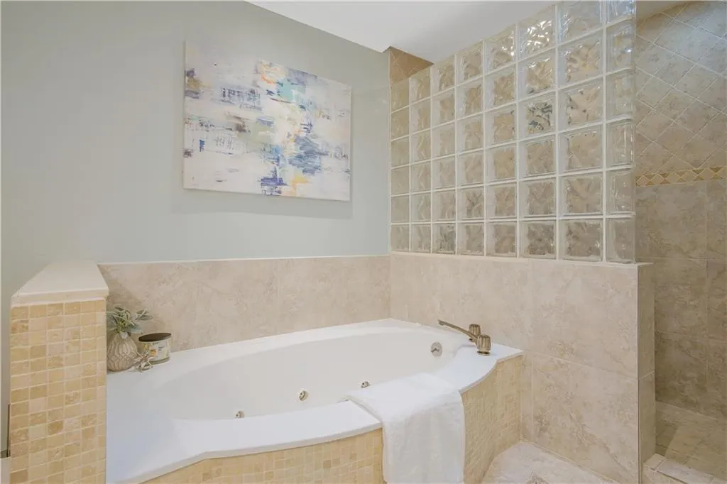 720 Mabry Road, Sandy Springs, Georgia 30328, 5 Bedrooms Bedrooms, ,4 BathroomsBathrooms,Residential,Sold,720 Mabry Road,6883030