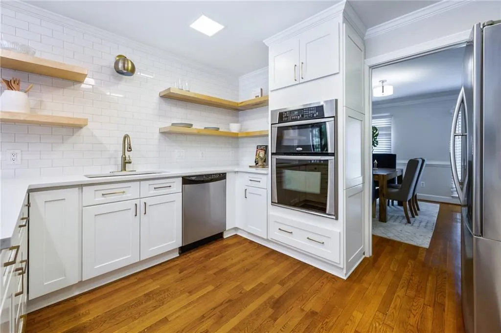 720 Mabry Road, Sandy Springs, Georgia 30328, 5 Bedrooms Bedrooms, ,4 BathroomsBathrooms,Residential,Sold,720 Mabry Road,6883030