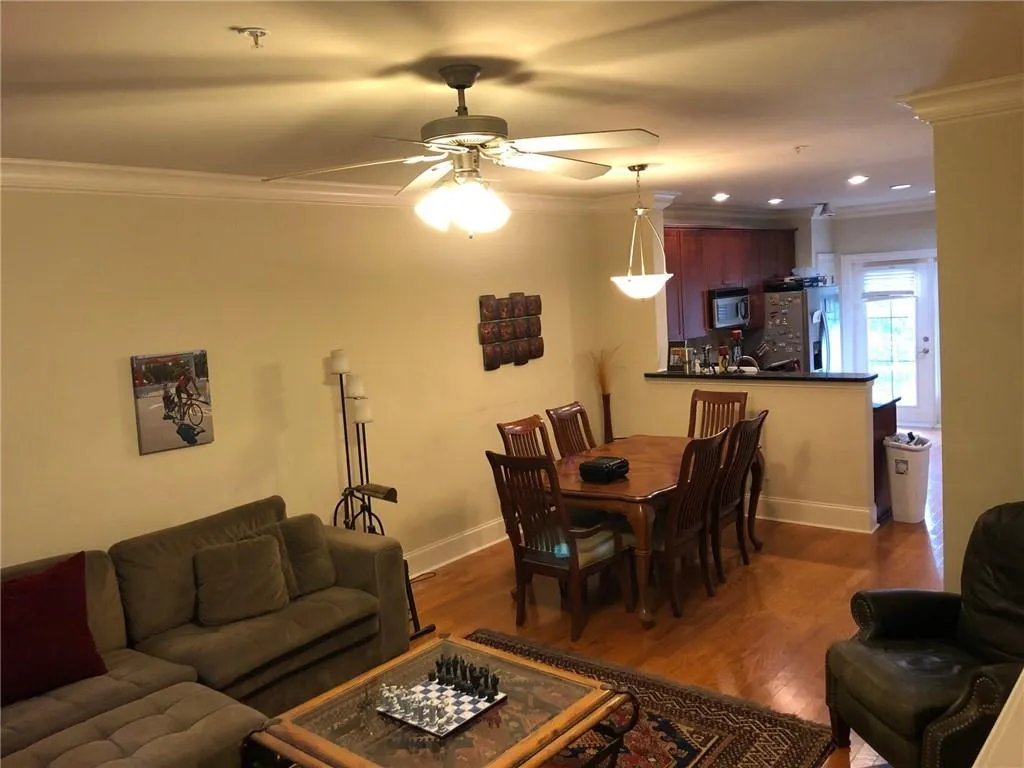 287 Le Gran Bend, Sandy Springs, Georgia 30328, 2 Bedrooms Bedrooms, ,2 BathroomsBathrooms,Residential,Sold,287 Le Gran Bend,6908202