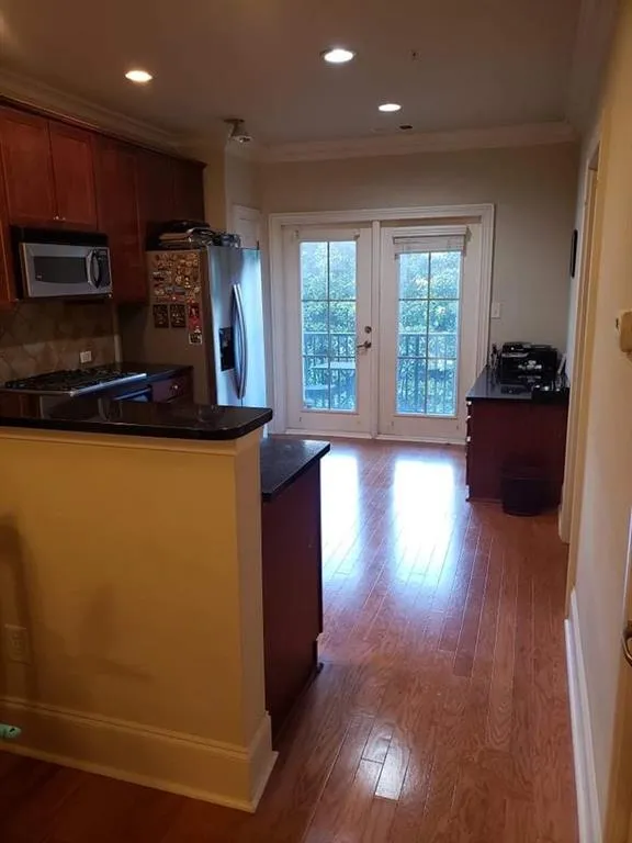 287 Le Gran Bend, Sandy Springs, Georgia 30328, 2 Bedrooms Bedrooms, ,2 BathroomsBathrooms,Residential,Sold,287 Le Gran Bend,6908202