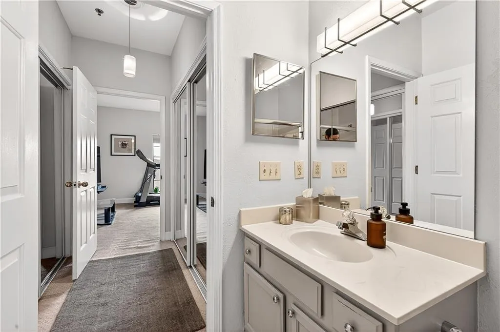 2865 Lenox Road Ne Unit 503, Atlanta, Georgia 30324, 2 Bedrooms Bedrooms, 0 ,2 BathroomsBathrooms,Residential,For Sale,2865 Lenox Road Ne Unit 503,7701816