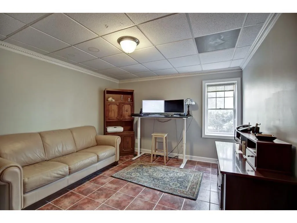 34 Ridgemere Trace, Sandy Springs, Georgia 30328, 6 Bedrooms Bedrooms, ,3 BathroomsBathrooms,Residential,Sold,34 Ridgemere Trace,5913214