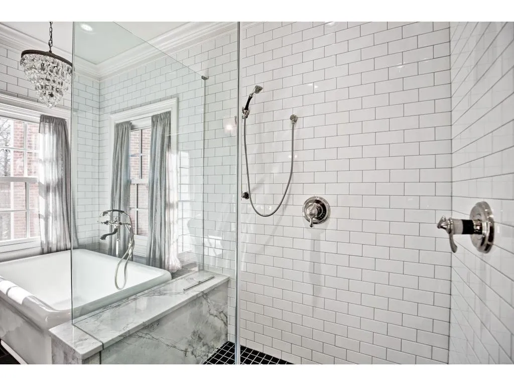 34 Ridgemere Trace, Sandy Springs, Georgia 30328, 6 Bedrooms Bedrooms, ,3 BathroomsBathrooms,Residential,Sold,34 Ridgemere Trace,5913214