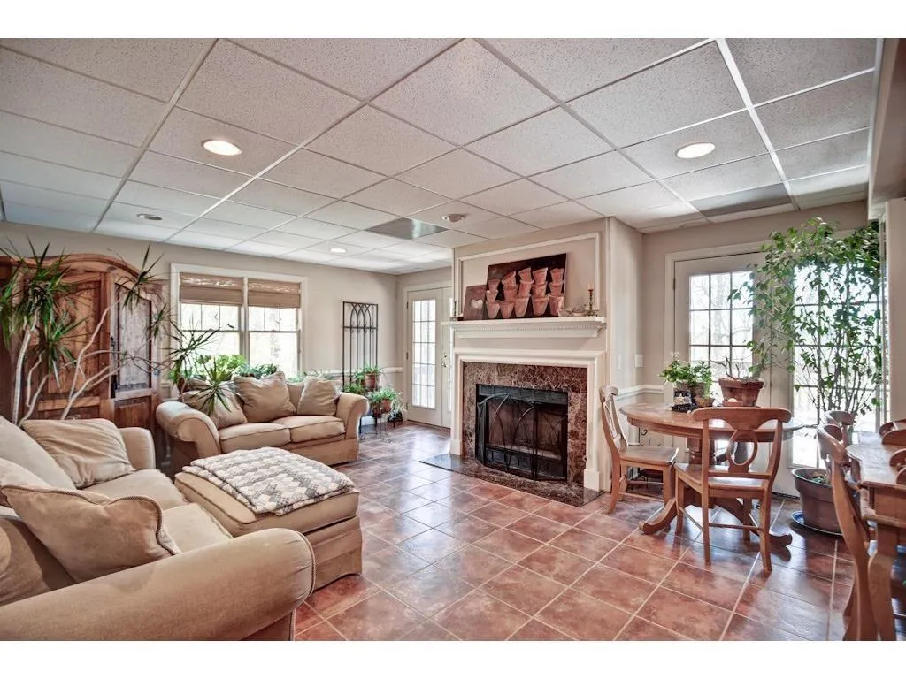 34 Ridgemere Trace, Sandy Springs, Georgia 30328, 6 Bedrooms Bedrooms, ,3 BathroomsBathrooms,Residential,Sold,34 Ridgemere Trace,5913214