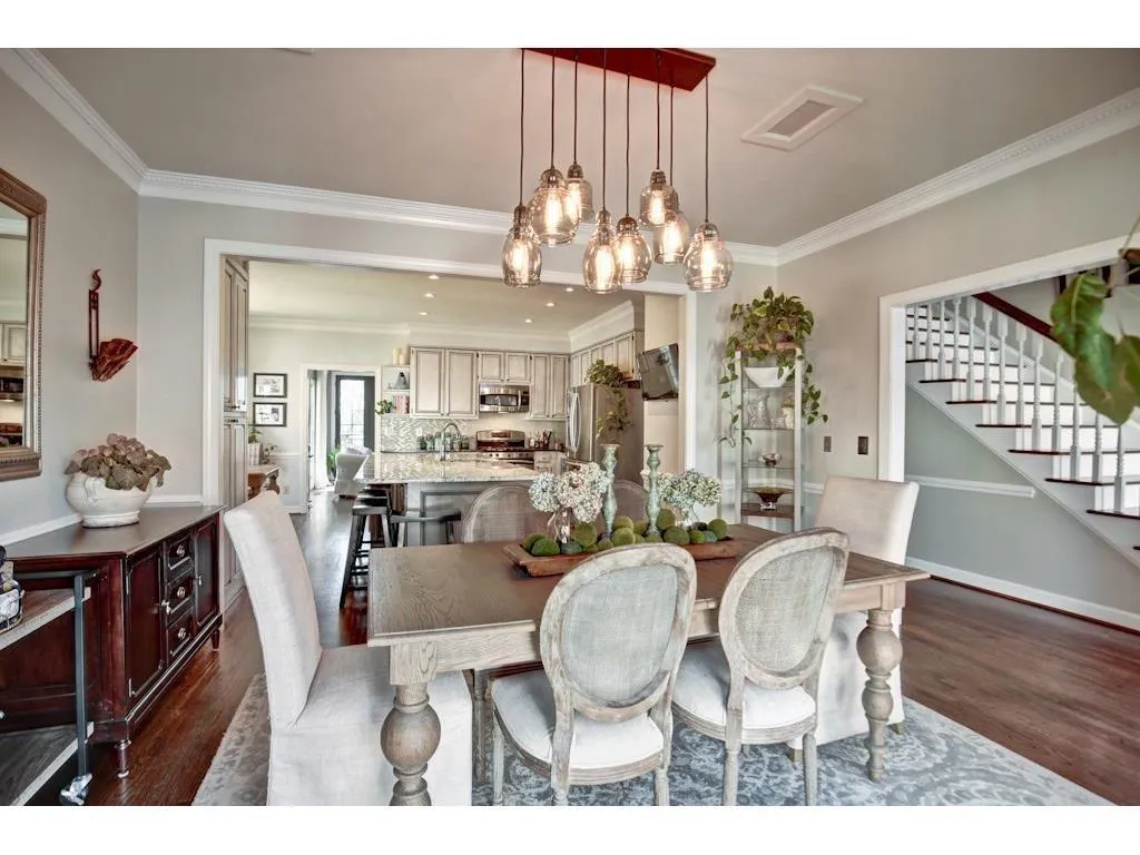 34 Ridgemere Trace, Sandy Springs, Georgia 30328, 6 Bedrooms Bedrooms, ,3 BathroomsBathrooms,Residential,Sold,34 Ridgemere Trace,5913214