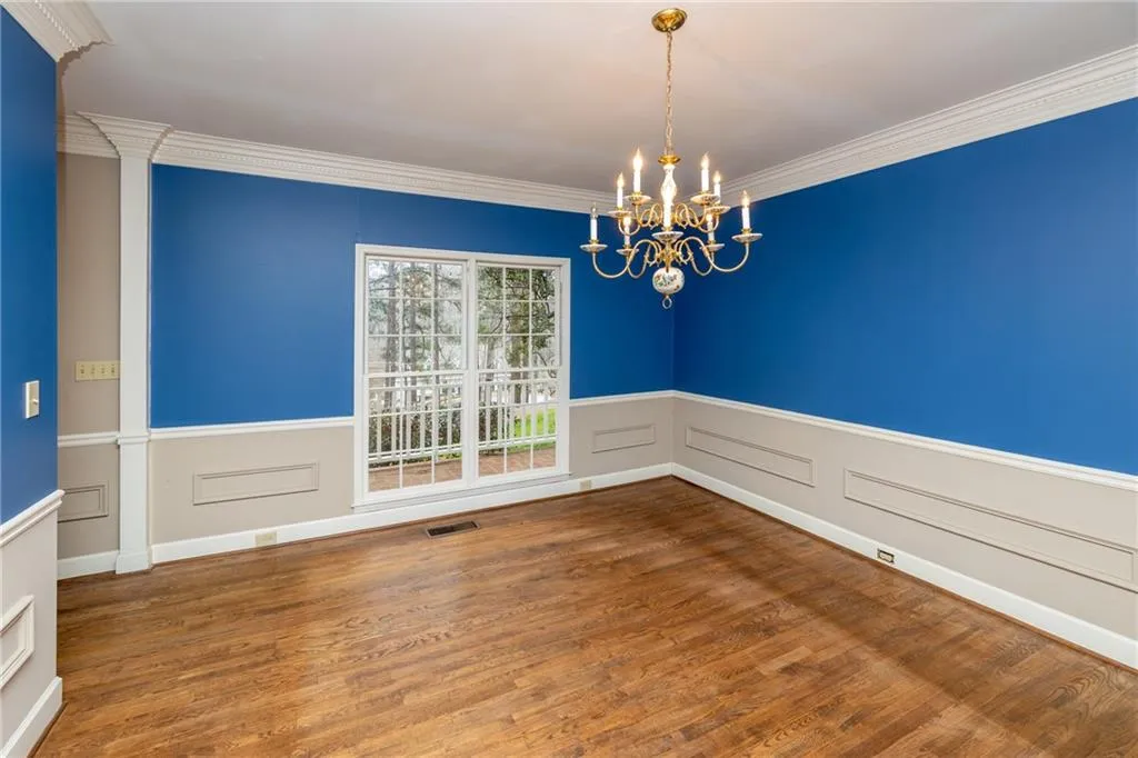 285 Mark Trail, Sandy Springs, Georgia 30328, 5 Bedrooms Bedrooms, ,3 BathroomsBathrooms,Residential,Sold,285 Mark Trail,6998192