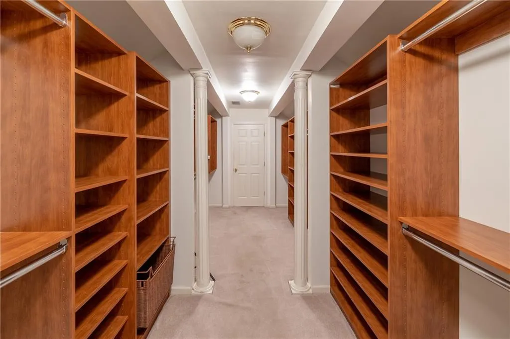 285 Mark Trail, Sandy Springs, Georgia 30328, 5 Bedrooms Bedrooms, ,3 BathroomsBathrooms,Residential,Sold,285 Mark Trail,6998192