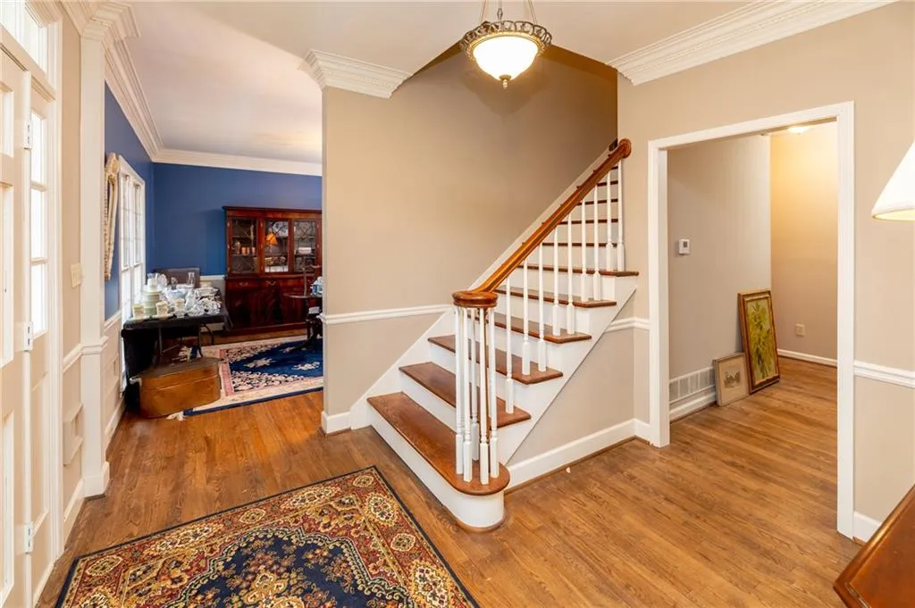 285 Mark Trail, Sandy Springs, Georgia 30328, 5 Bedrooms Bedrooms, ,3 BathroomsBathrooms,Residential,Sold,285 Mark Trail,6998192
