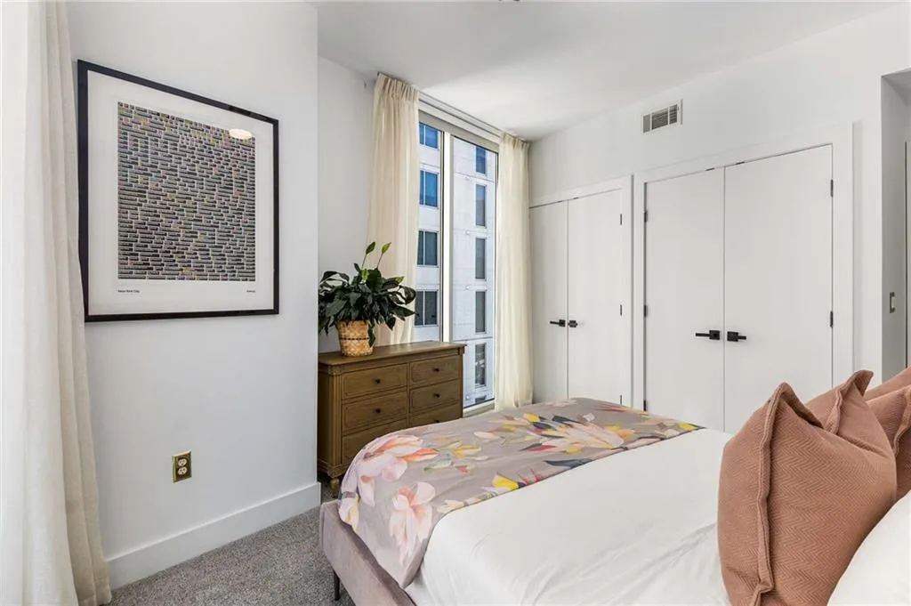 20 10th Street Nw Unit 1505, Atlanta, Georgia 30309, 2 Bedrooms Bedrooms, ,2 BathroomsBathrooms,Residential,For Sale,20 10th Street Nw Unit 1505,7622833