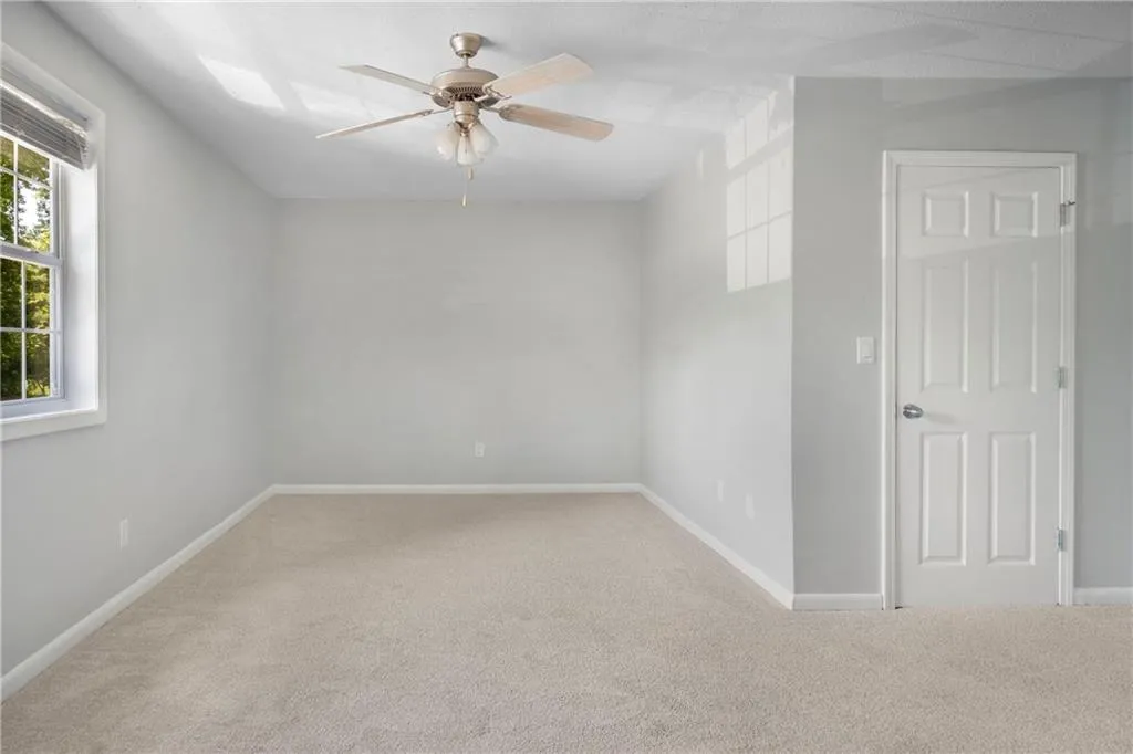6900 Roswell Road Ne Unit F2, Atlanta, Georgia 30328, 2 Bedrooms Bedrooms, ,2 BathroomsBathrooms,Residential,Sold,6900 Roswell Road Ne Unit F2,7045124