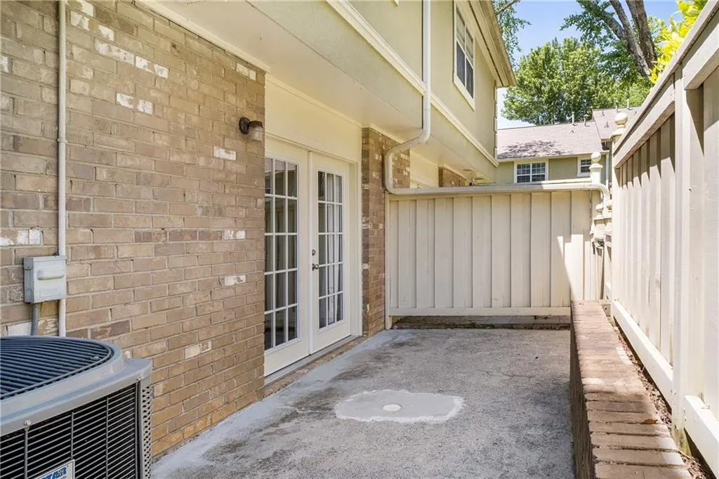 6900 Roswell Road Ne Unit F2, Atlanta, Georgia 30328, 2 Bedrooms Bedrooms, ,2 BathroomsBathrooms,Residential,Sold,6900 Roswell Road Ne Unit F2,7045124
