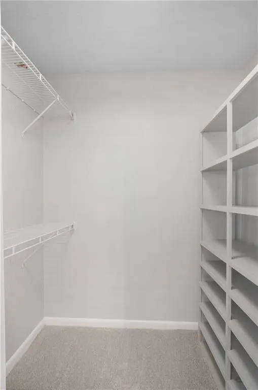 6900 Roswell Road Ne Unit F2, Atlanta, Georgia 30328, 2 Bedrooms Bedrooms, ,2 BathroomsBathrooms,Residential,Sold,6900 Roswell Road Ne Unit F2,7045124
