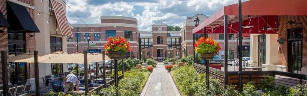 6900 Roswell Road Ne Unit F2, Atlanta, Georgia 30328, 2 Bedrooms Bedrooms, ,2 BathroomsBathrooms,Residential,Sold,6900 Roswell Road Ne Unit F2,7045124