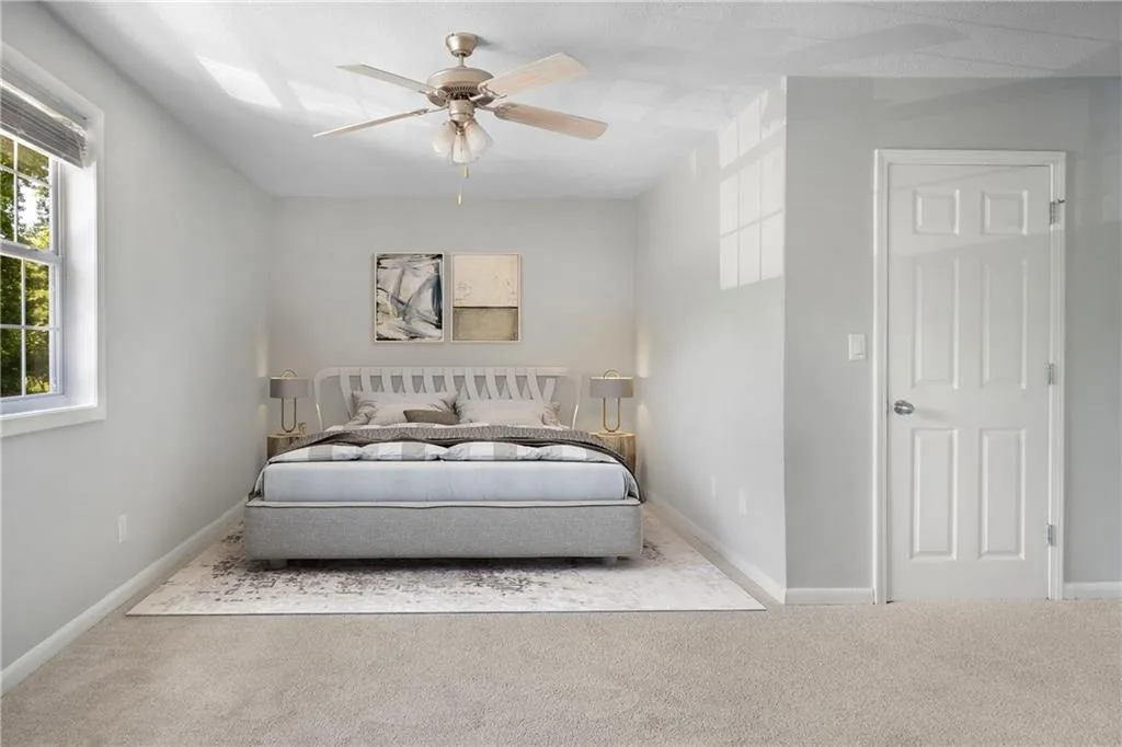 6900 Roswell Road Ne Unit F2, Atlanta, Georgia 30328, 2 Bedrooms Bedrooms, ,2 BathroomsBathrooms,Residential,Sold,6900 Roswell Road Ne Unit F2,7045124