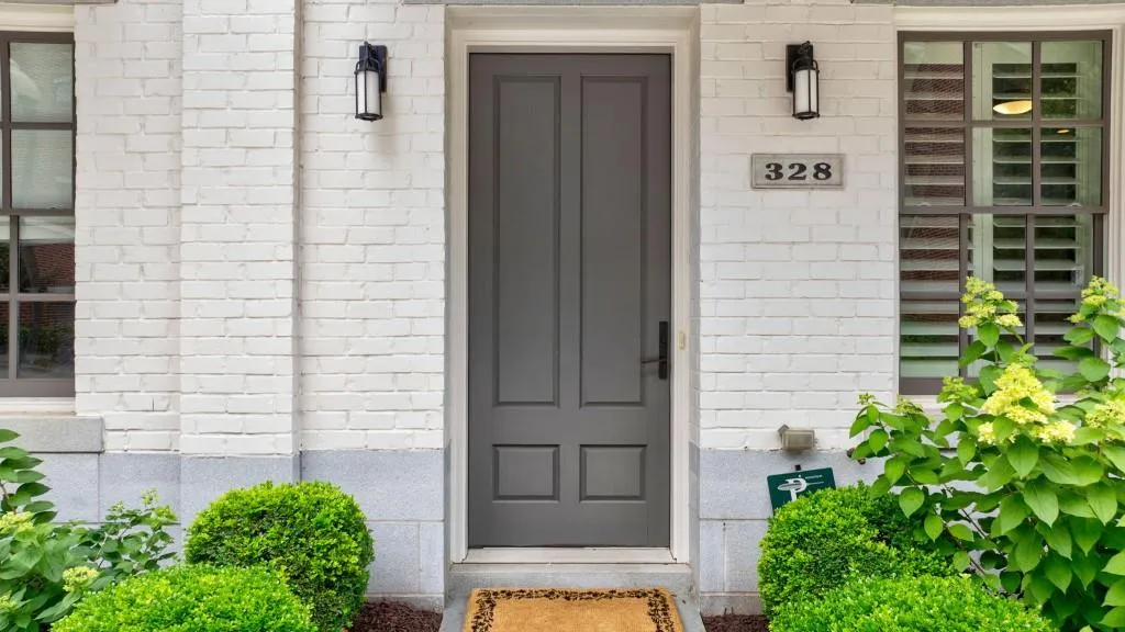 328 Stonemont Drive, Atlanta, Georgia 30305, 3 Bedrooms Bedrooms, ,3 BathroomsBathrooms,Residential,For Sale,328 Stonemont Drive,7606834