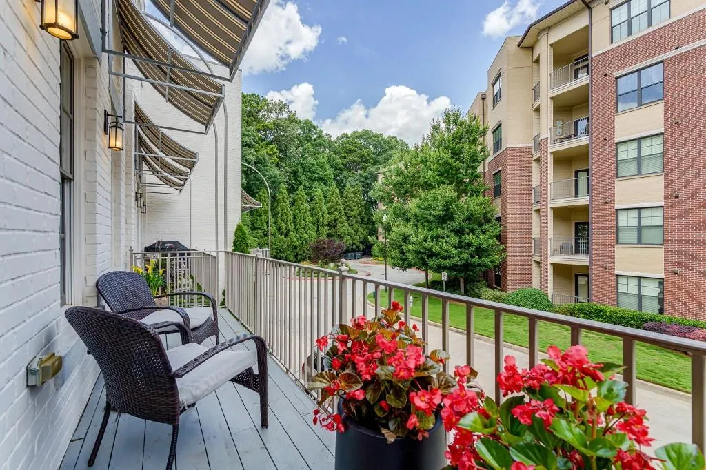 328 Stonemont Drive, Atlanta, Georgia 30305, 3 Bedrooms Bedrooms, ,3 BathroomsBathrooms,Residential,For Sale,328 Stonemont Drive,7606834