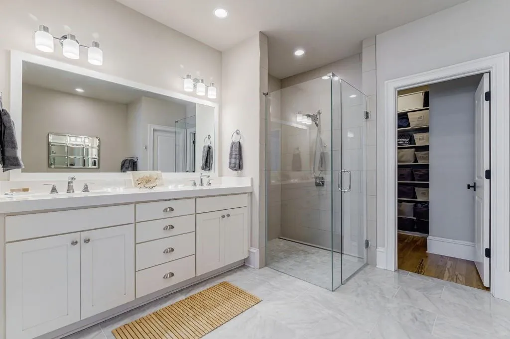 328 Stonemont Drive, Atlanta, Georgia 30305, 3 Bedrooms Bedrooms, ,3 BathroomsBathrooms,Residential,For Sale,328 Stonemont Drive,7606834