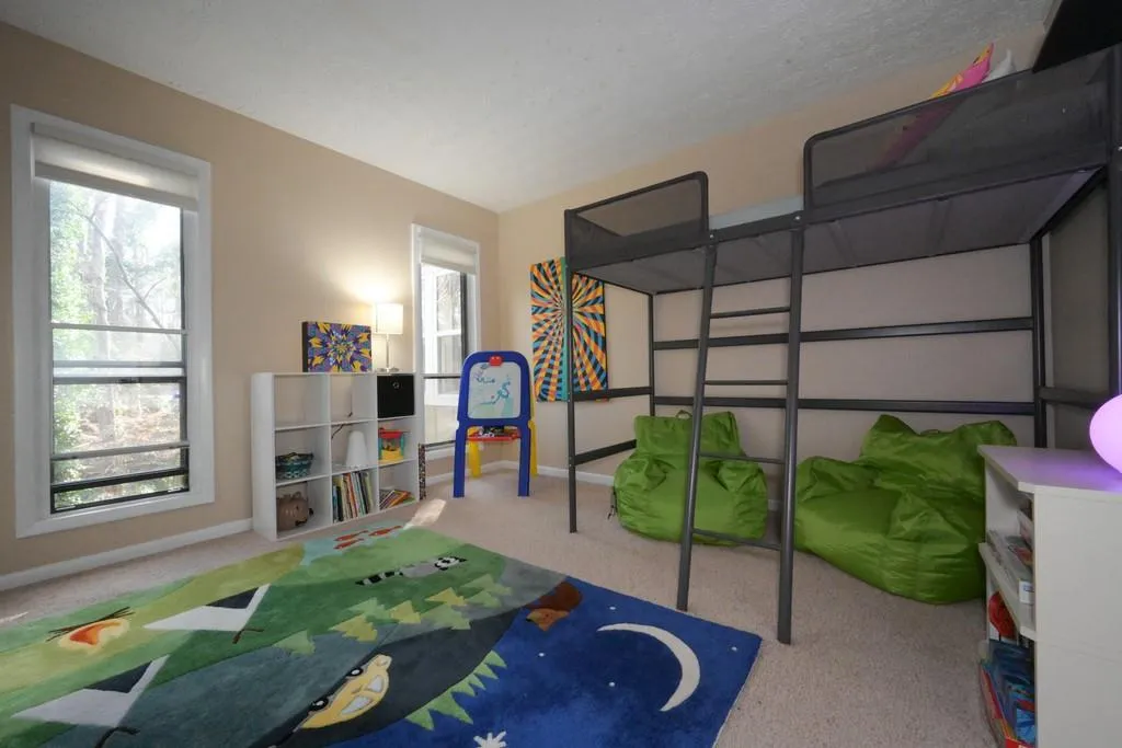 5141 Roswell Road, Atlanta, Georgia 30342, 2 Bedrooms Bedrooms, ,1 BathroomBathrooms,Residential,Sold,5141 Roswell Road,6665411