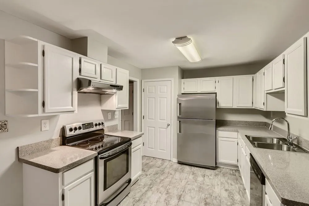505 Garden Court, Sandy Springs, Georgia 30328, 3 Bedrooms Bedrooms, ,2 BathroomsBathrooms,Residential,Sold,505 Garden Court,6951320