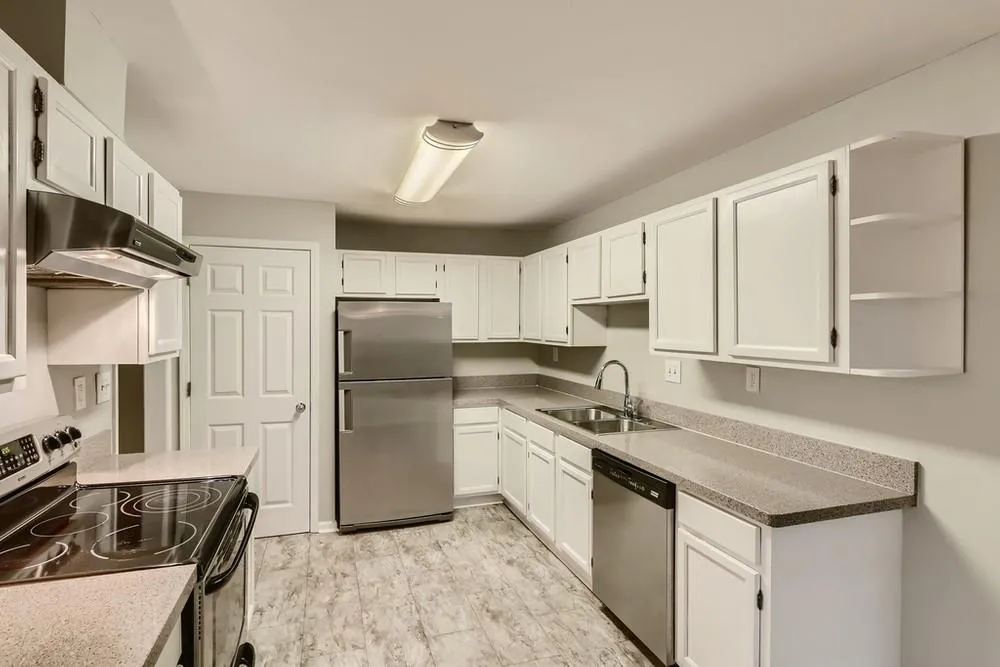 505 Garden Court, Sandy Springs, Georgia 30328, 3 Bedrooms Bedrooms, ,2 BathroomsBathrooms,Residential,Sold,505 Garden Court,6951320
