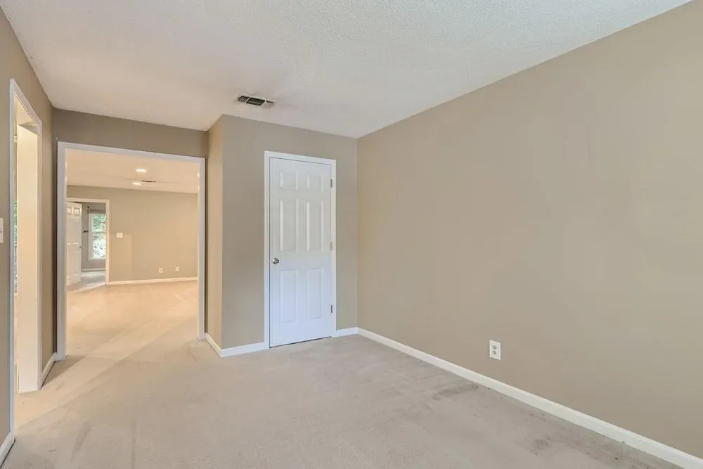 505 Garden Court, Sandy Springs, Georgia 30328, 3 Bedrooms Bedrooms, ,2 BathroomsBathrooms,Residential,Sold,505 Garden Court,6951320