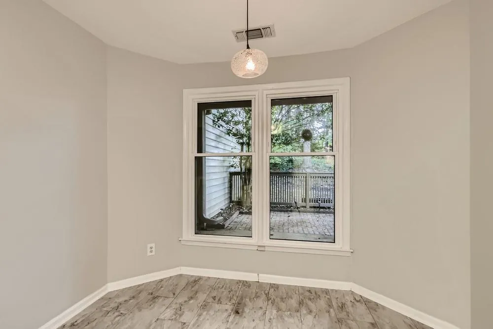 505 Garden Court, Sandy Springs, Georgia 30328, 3 Bedrooms Bedrooms, ,2 BathroomsBathrooms,Residential,Sold,505 Garden Court,6951320