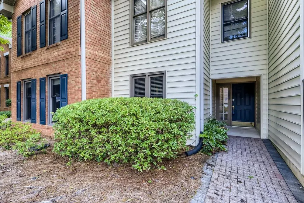 505 Garden Court, Sandy Springs, Georgia 30328, 3 Bedrooms Bedrooms, ,2 BathroomsBathrooms,Residential,Sold,505 Garden Court,6951320
