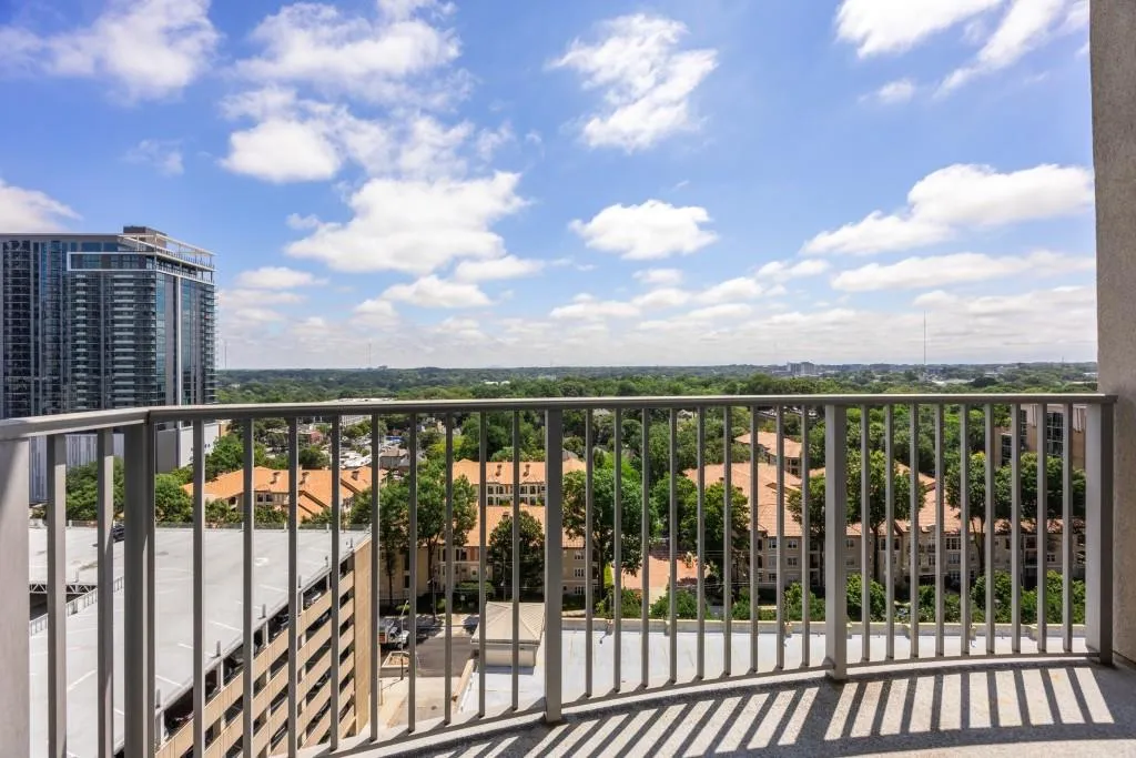 943 Peachtree Street Ne Unit 1217, Atlanta, Georgia 30309, 1 Bedroom Bedrooms, ,1 BathroomBathrooms,Residential,For Sale,943 Peachtree Street Ne Unit 1217,7630891